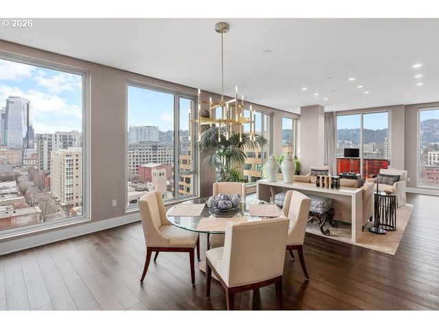 937 Nw GLISAN St 1431, Portland, OR 97209