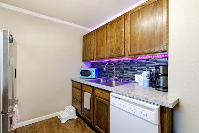 5528 Greenlee Street, Fort Worth, TX 76112