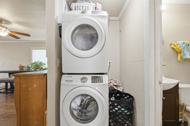 5528 Greenlee Street, Fort Worth, TX 76112