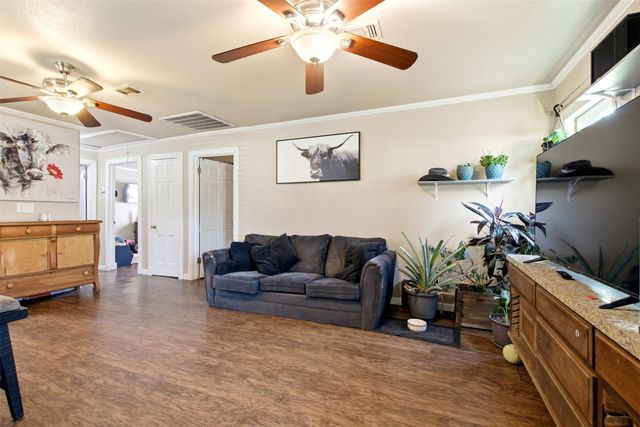 5528 Greenlee Street, Fort Worth, TX 76112