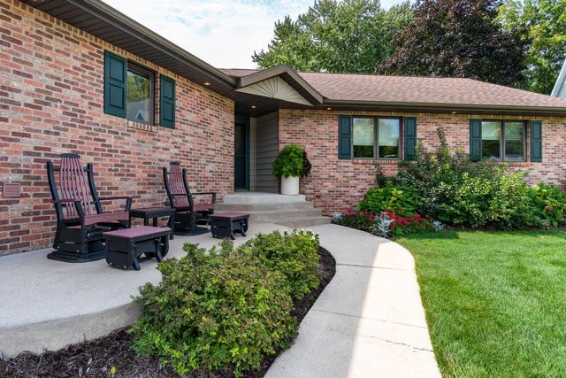 2808 Aster PLACE, Onalaska, WI 54650