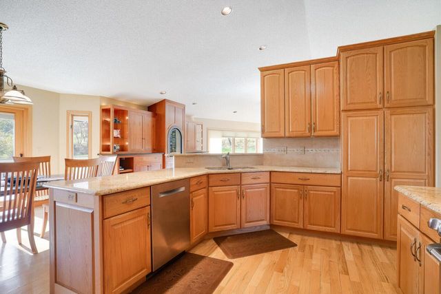 2808 Aster PLACE, Onalaska, WI 54650