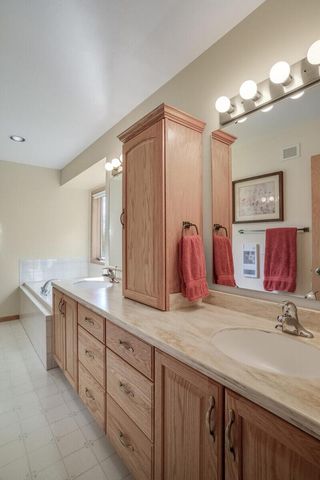 2808 Aster PLACE, Onalaska, WI 54650