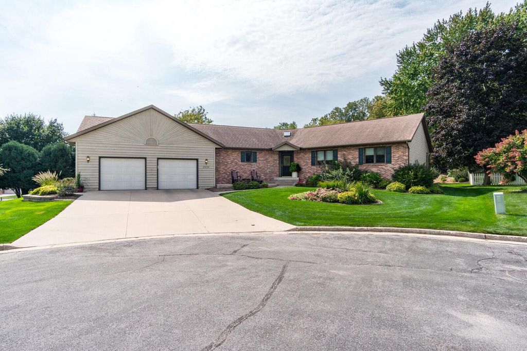 2808 Aster PLACE, Onalaska, WI 54650
