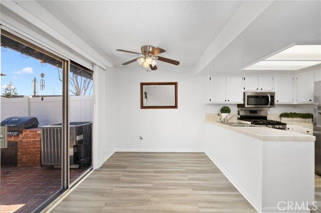 800 W Grondahl Street J, Covina, CA 91722