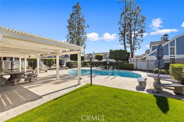 800 W Grondahl Street J, Covina, CA 91722