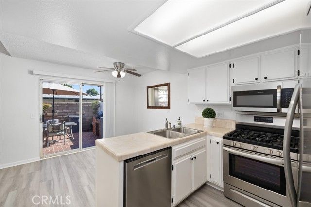 800 W Grondahl Street J, Covina, CA 91722