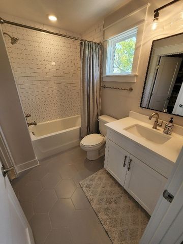 530 Edwin St Unit 22, Nashville, TN 37207