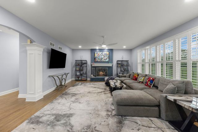5085 Half Round Road, Oswego, IL 60543