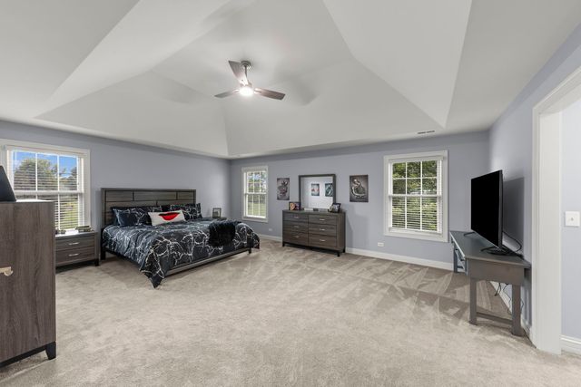 5085 Half Round Road, Oswego, IL 60543