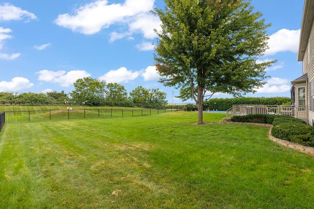 5085 Half Round Road, Oswego, IL 60543