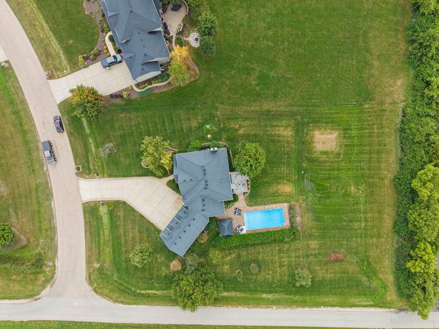 5085 Half Round Road, Oswego, IL 60543