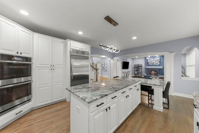 5085 Half Round Road, Oswego, IL 60543
