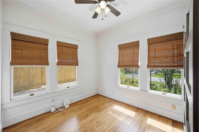 208 Archer Street, Houston, TX 77009