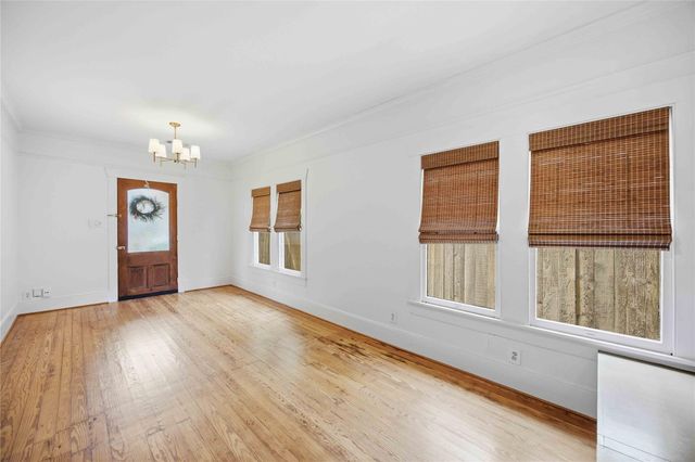 208 Archer Street, Houston, TX 77009