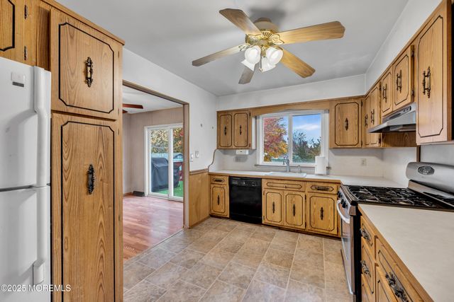 25 Venus Road, South Amboy, NJ 08879