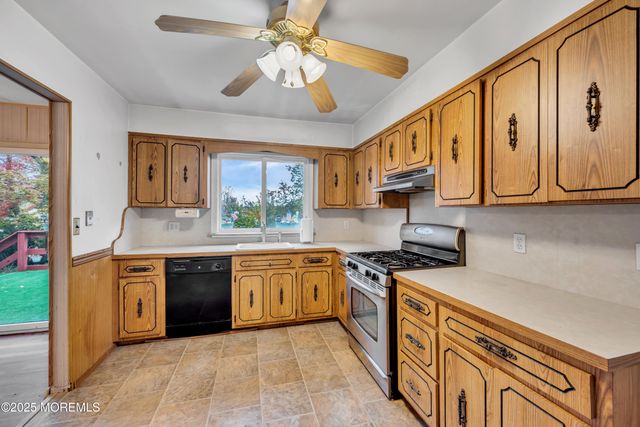 25 Venus Road, South Amboy, NJ 08879