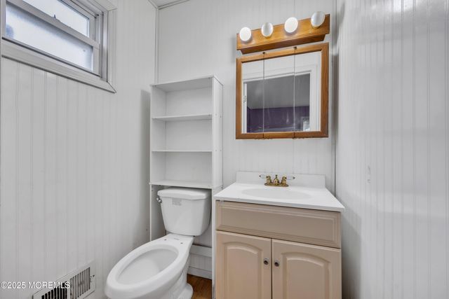 25 Venus Road, South Amboy, NJ 08879