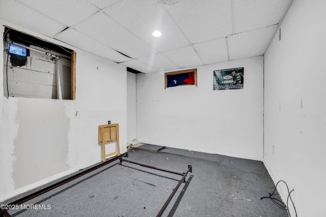 25 Venus Road, South Amboy, NJ 08879