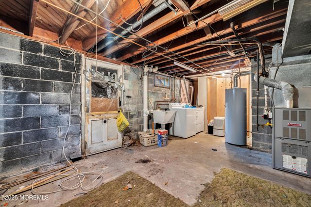 25 Venus Road, South Amboy, NJ 08879