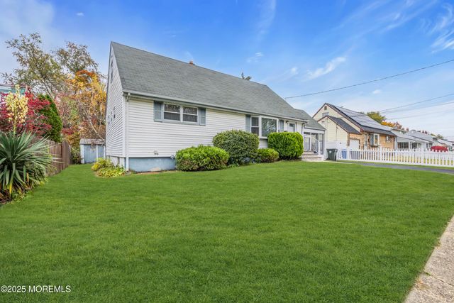 25 Venus Road, South Amboy, NJ 08879