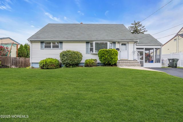 25 Venus Road, South Amboy, NJ 08879