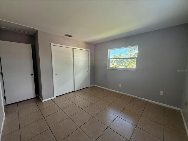 472 BRIARWOOD ROAD, Venice, FL 34293