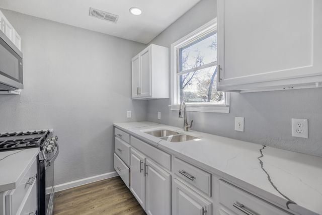 904 21st Street, Plano, TX 75074