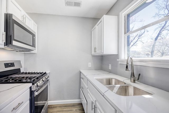 904 21st Street, Plano, TX 75074