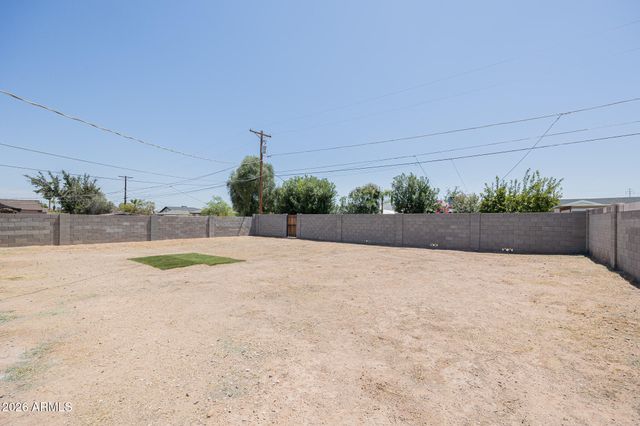 6637 E WILSHIRE Drive, Scottsdale, AZ 85257