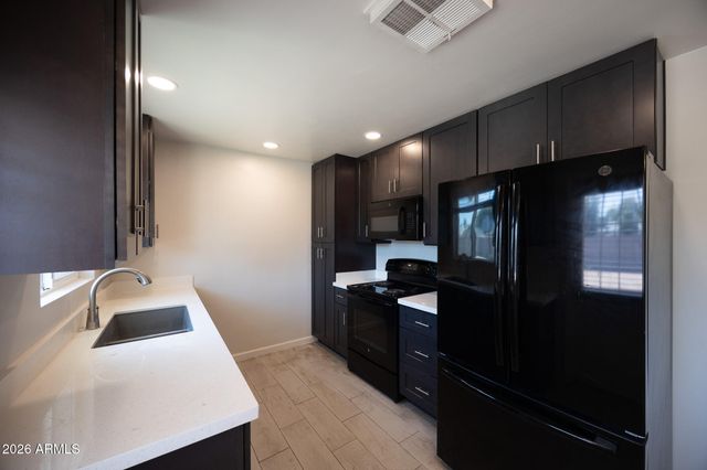 6637 E WILSHIRE Drive, Scottsdale, AZ 85257