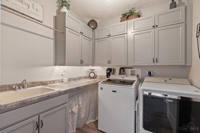 5904 Ashlyn Court, Middletown, OH 45044