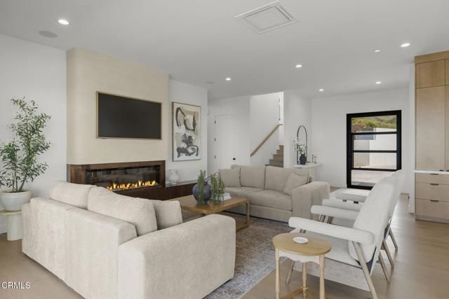 3254 Breaker Drive, Ventura, CA 93003