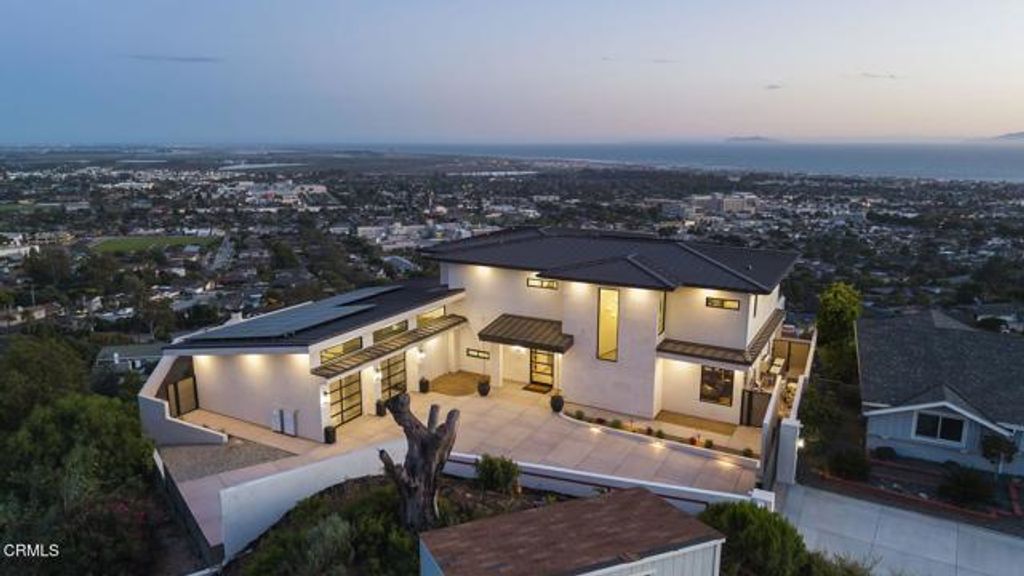 3254 Breaker Drive, Ventura, CA 93003