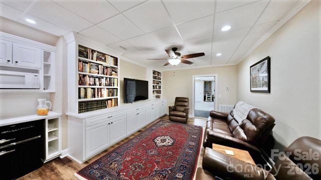 1510 Royal Lane, Lenoir, NC 28645