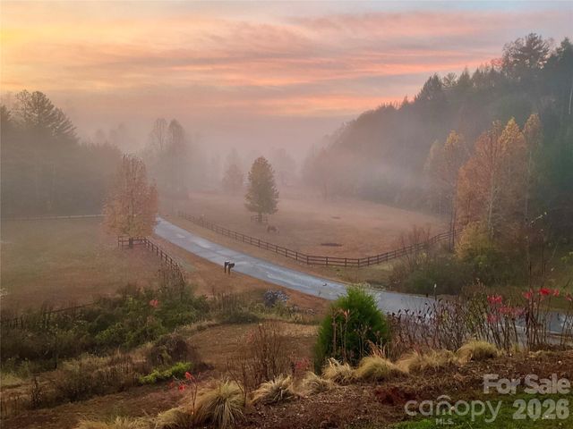 1510 Royal Lane, Lenoir, NC 28645