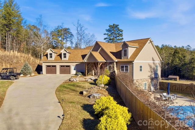 1510 Royal Lane, Lenoir, NC 28645