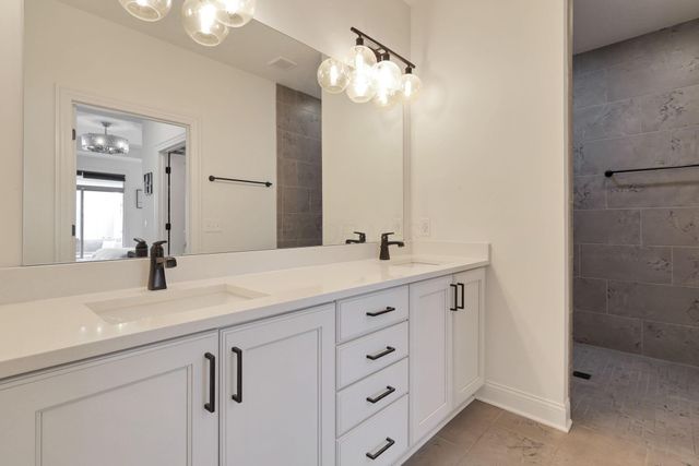 6452 Nature Nook Drive, Lewis Center, OH 43035