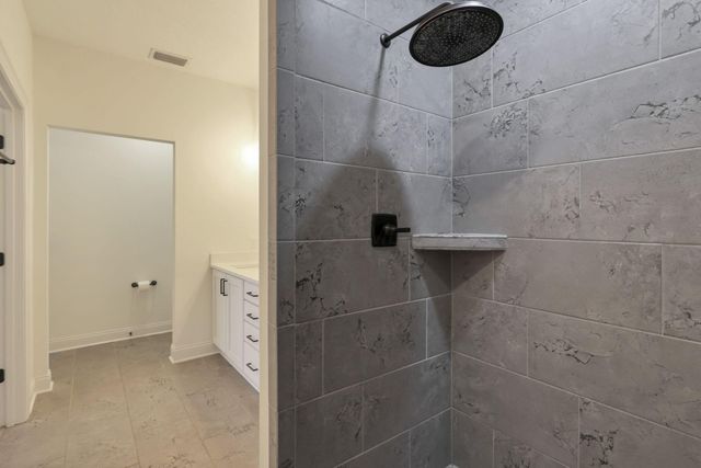 6452 Nature Nook Drive, Lewis Center, OH 43035