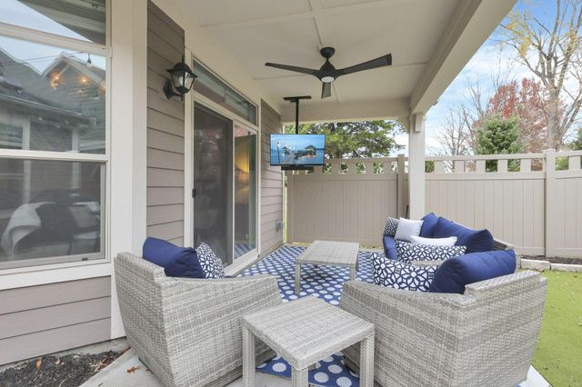 6452 Nature Nook Drive, Lewis Center, OH 43035