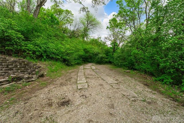 7 N Riverview Avenue, Miamisburg, OH 45342