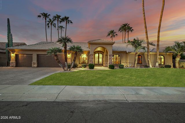 8678 E WINDROSE Drive, Scottsdale, AZ 85260