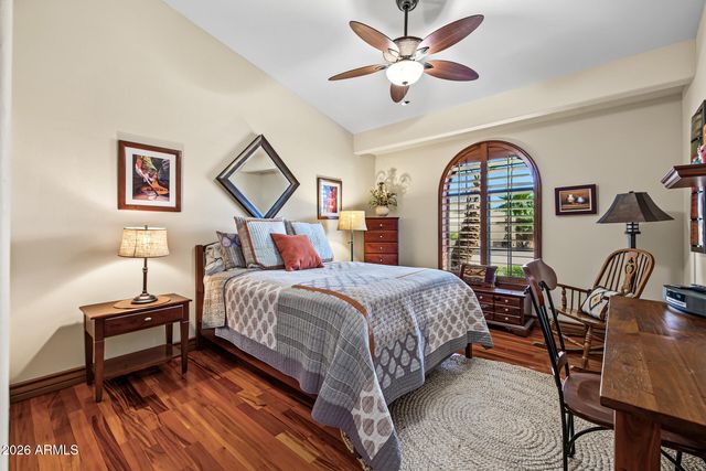 8678 E WINDROSE Drive, Scottsdale, AZ 85260