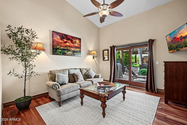8678 E WINDROSE Drive, Scottsdale, AZ 85260