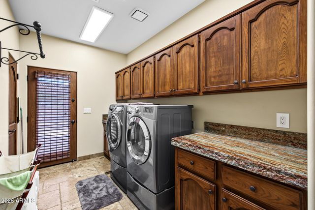 8678 E WINDROSE Drive, Scottsdale, AZ 85260