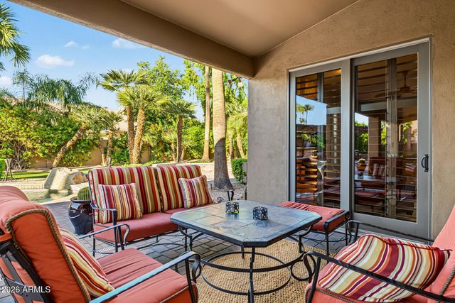 8678 E WINDROSE Drive, Scottsdale, AZ 85260