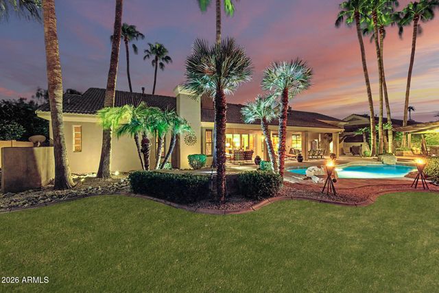 8678 E WINDROSE Drive, Scottsdale, AZ 85260