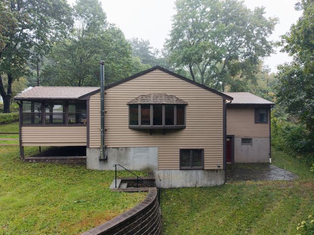 39 Curley Drive, Hudson, MA 01749