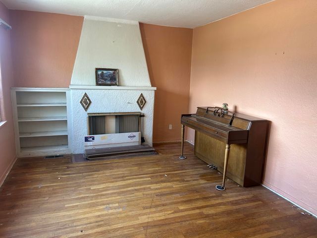 4505 3rd Street NW, Albuquerque, NM 87107