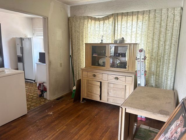 4505 3rd Street NW, Albuquerque, NM 87107
